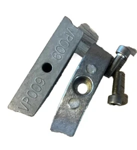 Two segments to fit Volvo folding propeller as fitted to 100, 110, 120, S-B, S-C - Picture 1 of 2