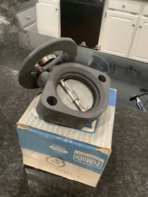 Ford Truck 1965 espaciador de escape C5TZ-9A427-A estrecho como nuevo  Foto 1 de 4