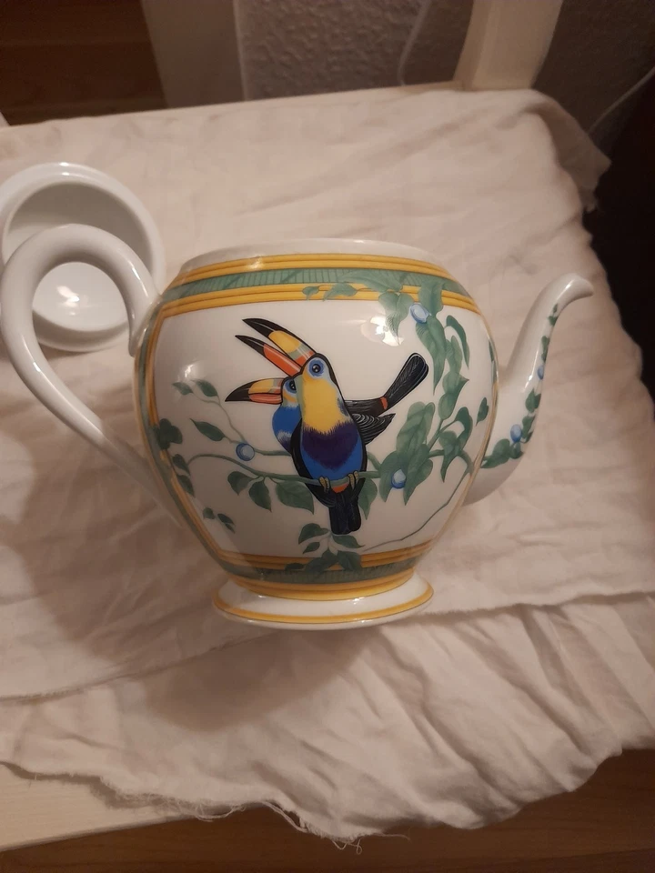 Hermes Kanne Toucans mit Deckel 2 x Benutzt Top Zustand - Bild 1 von 4