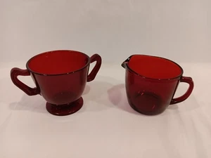 Vintage Royal Ruby Red Anchor Hocking Mid Century Modern MCM Creamer & Sugar Set - Picture 1 of 6