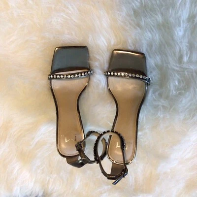 SANDALIAS DE TACÓN MARC FISHER para mujer talla 5 1/2 correas metálicas con estrás al tobillo Foto 1 de 4