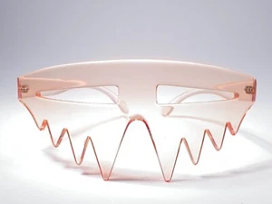 VINTAGE ALAIN MIKLI " BAT " RUNWAY PIECE TRANSLUCENT MASK 1988 SUNGLASSES FRANCE - Picture 1 of 6