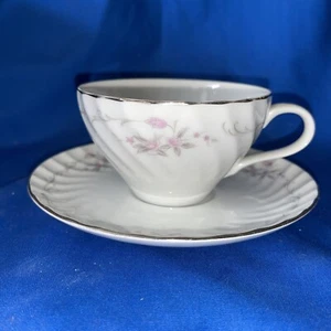 Vintage Gold Standard Genuine Porcelain China Made in Japan Cup & Saucer - Picture 1 of 3