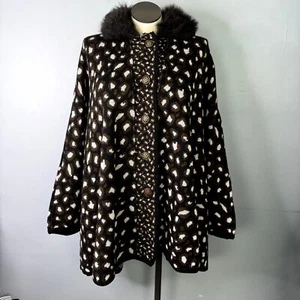 Vtg ZoZo French Eagle Wool Blend Button Up Knit Cape Faux Fur Collar Womens L/XL - Picture 1 of 12