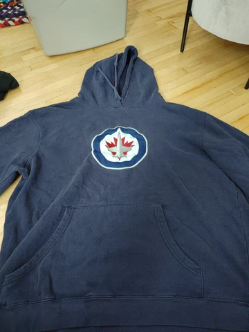 Winnipeg Jets Sweatshirt Hoodie XL Reebok Cover