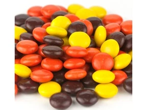 Hershey's Reese's Pieces Chocolate Candy Candies 2 lbs Free Shipping - Picture 1 of 1