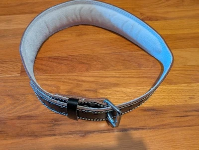 Cinturón de levantamiento de pesas acolchado 100 % cuero negro Golds Gym talla XL 34-42 pulgadas cintura Foto 1 de 4