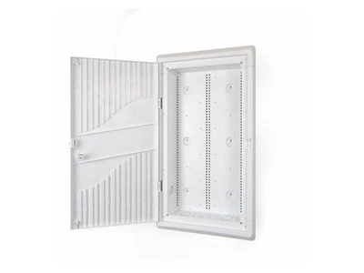 Gabinete multimedia de montaje en pared StarTech de 28 pulgadas - Caja de administración de cables para red Foto 1 de 4