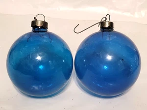 2 adornos navideños vintage de vidrio azul sin plata de 2 1/2" - Imagen 1 de 3