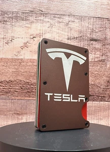 Logotipo de Tesla - Billetera Grabada Láser Personalizada - GRAN BILLETERA DE REGALO - Imagen 1 de 14