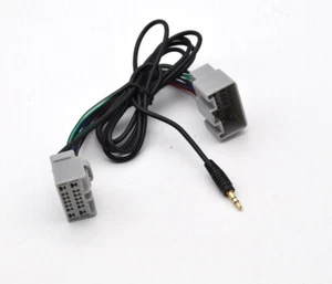 Cable adaptador auxiliar para Volvo C30 S40 V40 V50 S60 S70 C70 V70 XC70 S80 XC90 - Imagen 1 de 4