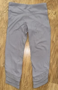 Athleta Girl Gray Capri Leggings Size Medium 8 - 10 Dream Crazy Big Pants - Picture 1 of 7