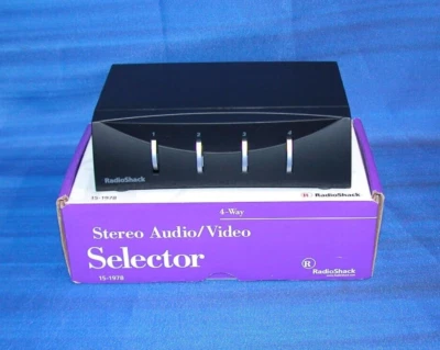 Radio Shack 4-Way Stereo Audio/Video Selector Switch 15-1978 - Image 1 of 4