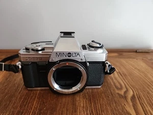 Minolta X-370 analoge Spiegelreflexkamera 35 mm Gehäuse (ungetestet) - Bild 1 von 4