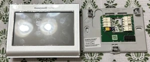 Honeywell Home RTH9585WF1004 Wi-Fi Smart Color Thermostat, 7 Day Programmable - Picture 1 of 5