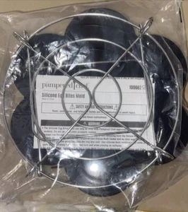 Pampered Chef Silicone Egg Bites Mold Black #100662 NEW - Picture 1 of 4