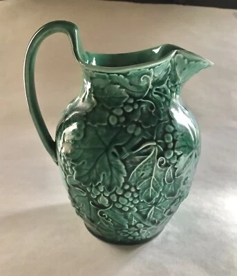 Винтажный Кувшин для виноградных листьев майолики Wedgwood Etruria & Barlaston. Красивая вещь - Изображение 1 из 4