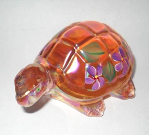 Lenox Exclusivo TORTUGA FENTON Rosa Iridiscente con Violetas S. Miller COMO NUEVO - Imagen 1 de 7