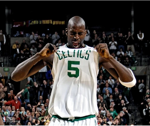Kevin Garnett Boston Celtics Unsigned Celebration Photograph Cover