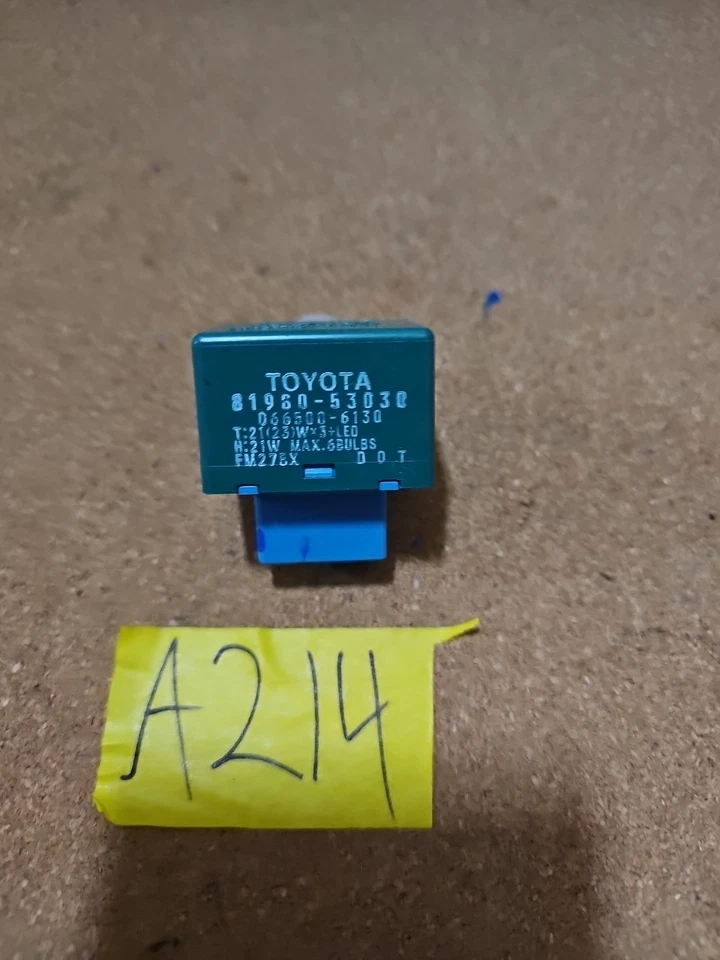 LEXUS IS250 IS350 2006-2013 MÓDULO DE CONTROL INTERMITENTE INTERMITENTE OEM Foto 1 de 4