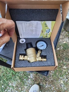 RVMATE RV Water Pressure Regulator, Brass Lead-Free Water Pressure Reducer Kit, - Picture 1 of 3
