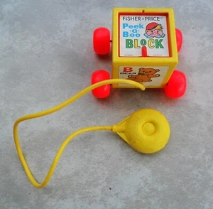Vintage 1970s Fisher Price Peek A Boo Pop Up Squeeze & Pull Toy Works ! - Picture 1 of 6