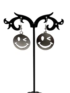 Winky Face Ohrringe - Bild 1 von 3