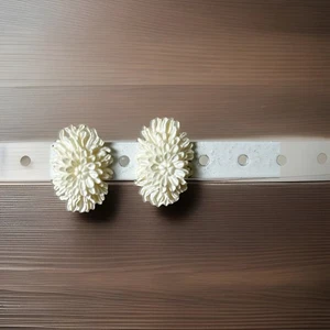 Bellissimi orecchini a perno vintage in celluloide. - Foto 1 di 3