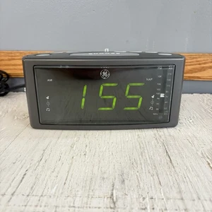 GE Alarm Clock Radio 7-4853C Dual Alarm Snooze AM-FM Digital General Electric - Picture 1 of 11