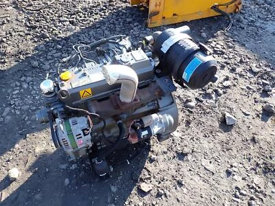 2006 Yanmar 4TNV98 Diesel Engine RUNNER! Skidsteer Tractor  - Image 1 of 4