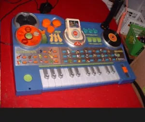 VTech KidiJamz DJ Music Studio Piano Keyboard Purple Player Microphone Tested - Picture 1 of 4