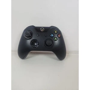 Xbox One S Controller Model 1537 Black No Battery Parts Or Repair Only - Picture 1 of 5