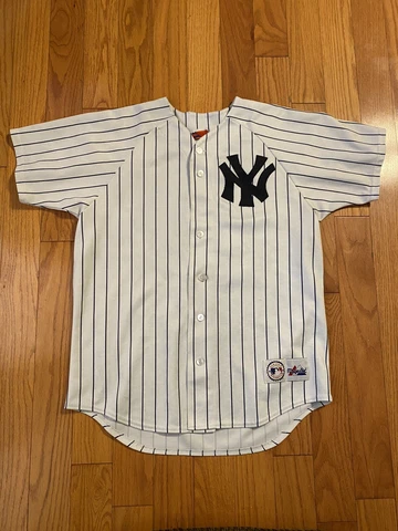 Vintage Derek Jeter New York Yankees Jersey Size M Pinstripe Stitched Cover