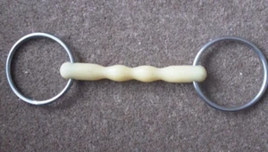 Happy Mouth Loose Ring Plastic Straight Bar Ripple Mouth Snaffle 5.25” (3174) - Picture 1 of 6