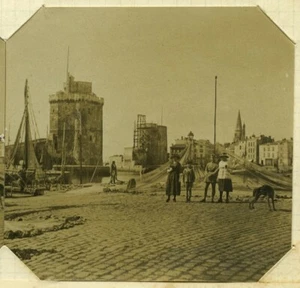 Stéréo amateur 1920. Port de La Rochelle. Pêcheurs. - Picture 1 of 3