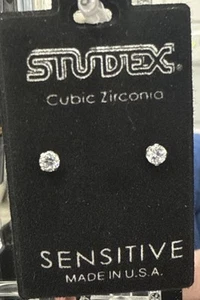 STUDEX Sensitive Stainless 3MM Cubic Zirconia  - Picture 1 of 2