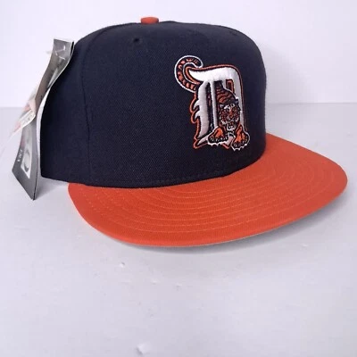 Vintage 90s Detroit Tigers New Era Fitted Hat Size 6 7/8 Wool USA Diamond Pro - Image 1 of 4