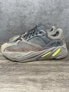 Yeezy Boost 700 Size 6.5 Mens / 8 Wmns Mauve Brown EE9614 Adidas Running Low - Picture 1 of 15