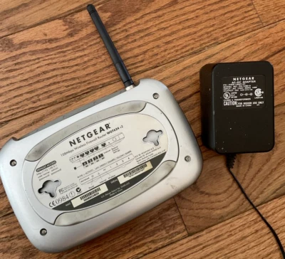 Net Gear WGT624 108 Mbps 4-Port 10/100 Wireless G Router with Adapter Working - Image 1 of 4