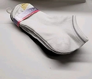 New Gold Toe Ladies 4 Pr Everyday Light Liner Socks Size 9-11 Black Gray White - Picture 1 of 4