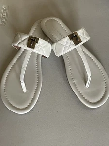 KURT GEIGER LONDON BRIXTON T-STRAP SANDAL IN NATURAL 40 W1 - Picture 1 of 11