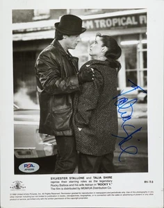 FOTO 8X10 FIRMADA AUTOGRAFIADA POR TALIA SHIRE SYLVESTER STALLONE ROCKY V CERTIFICADO DE AUTENTICIDAD PSA - Imagen 1 de 3