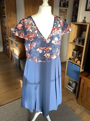 Chi Chi London Crochet MIDI Dress Size 22 Navy Brand NEW Lined Christmas Cruise - Image 1 of 4