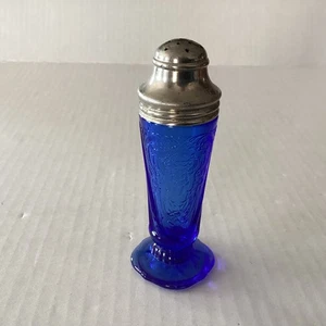 Depression Glass Hazel Atlas Royal Lace Blue Single Salt and Pepper Shaker - Picture 1 of 8