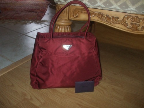 Autentica borsa a tracolla Prada bordeaux rosso amaranto nylon tote bag shopper borsetta