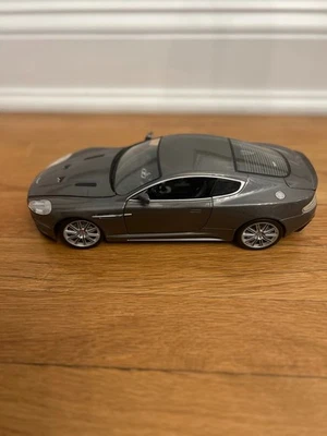 RC2 1:18 James Bond Aston Martin DBS – Quantum of Solace – Die-Cast Model Car – - Image 1 of 4