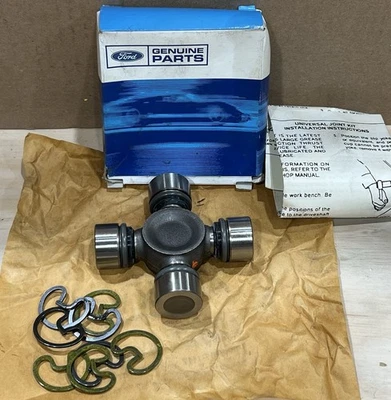 Kit de junta en U original Ford F2AZ-4635-C OEM nuevo stock antiguo Mustang Cougar + Más Foto 1 de 3