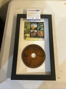 KEN BLOCK SISTER HAZEL AUTOGRAFO FIRMATO INCORNICIATO CD DISPLAY ACOA DA QUALCHE PARTE ALTRO  - Foto 1 di 5