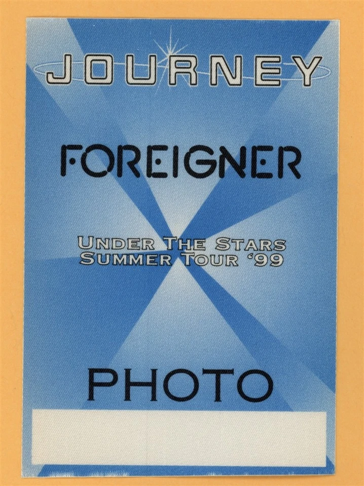Viaje 1999 Bajo las Estrellas con Tour de Conciertos Extranjeros Foto Pase Backstage Foto 1 de 1