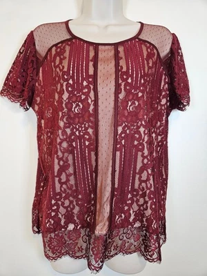 Blusa Express Feminina Tamanho Grande Borgonha Renda Recortada Manga Curta Forrada - Imagem 1 de 4